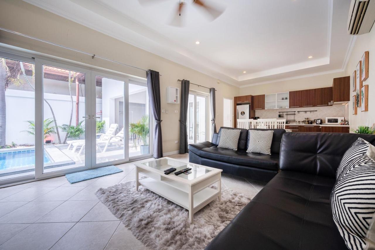 Majestic Residence Pool Villas 2 Bedrooms Private Beach Pattaya ภายนอก รูปภาพ