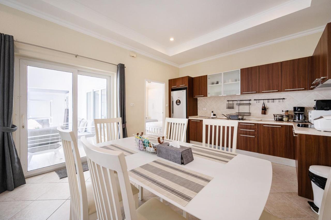 Majestic Residence Pool Villas 2 Bedrooms Private Beach Pattaya ภายนอก รูปภาพ
