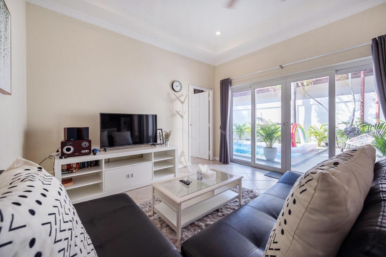 Majestic Residence Pool Villas 2 Bedrooms Private Beach Pattaya ภายนอก รูปภาพ